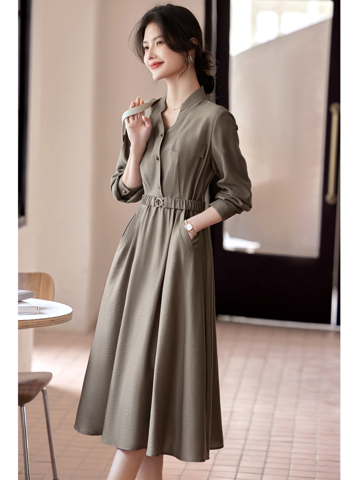 OD516: Váy Tencel cổ chữ V váy dài đơn giản