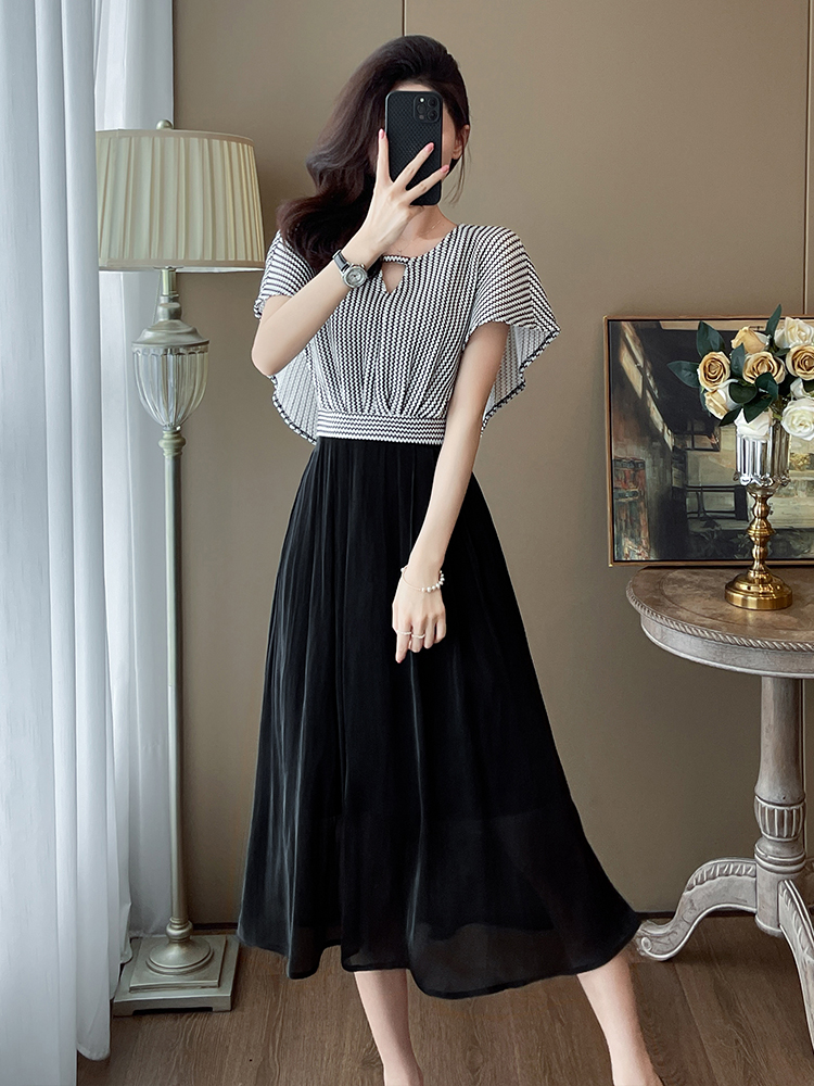 OD785: đầm dài quá gối cao cấp tay áo lá sen
