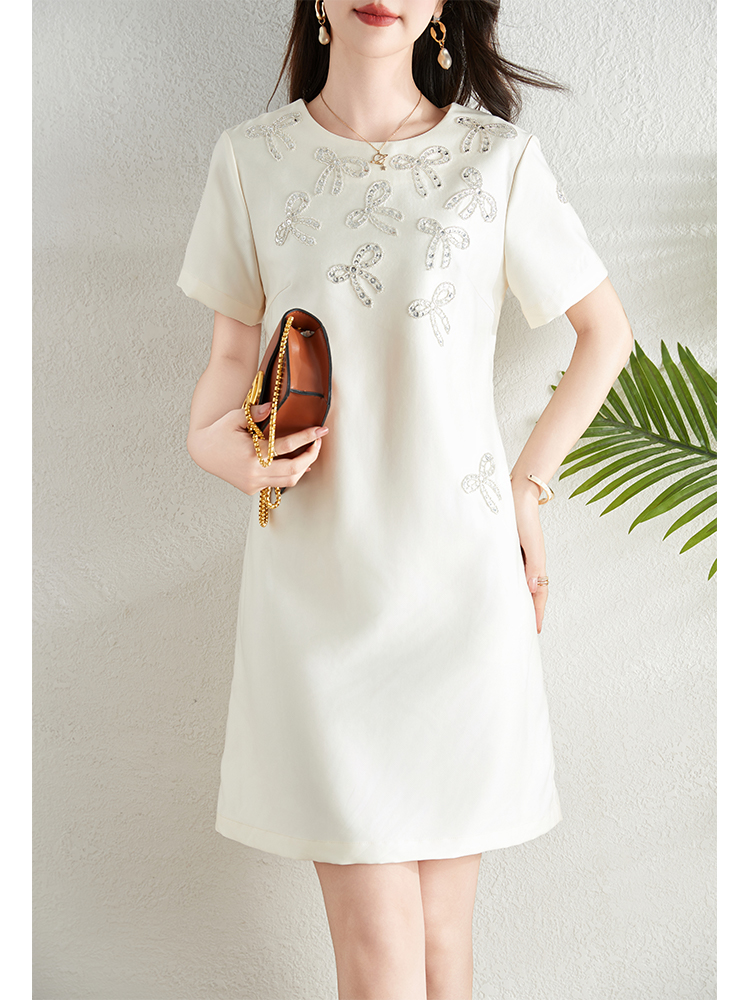 OD499: Váy ngắn tay đính cườm