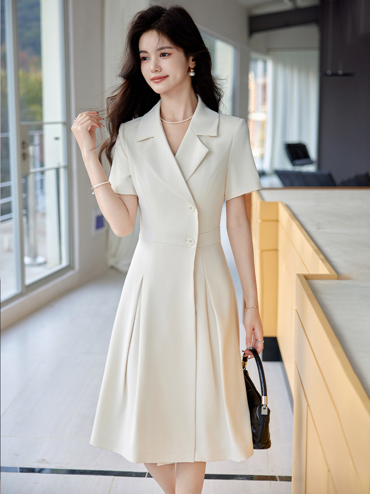 OD064: váy công sở cổ vest cao cấp xếp li