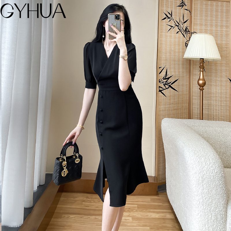 OE895: Váy đen cho nữ có eo trang phục công sở