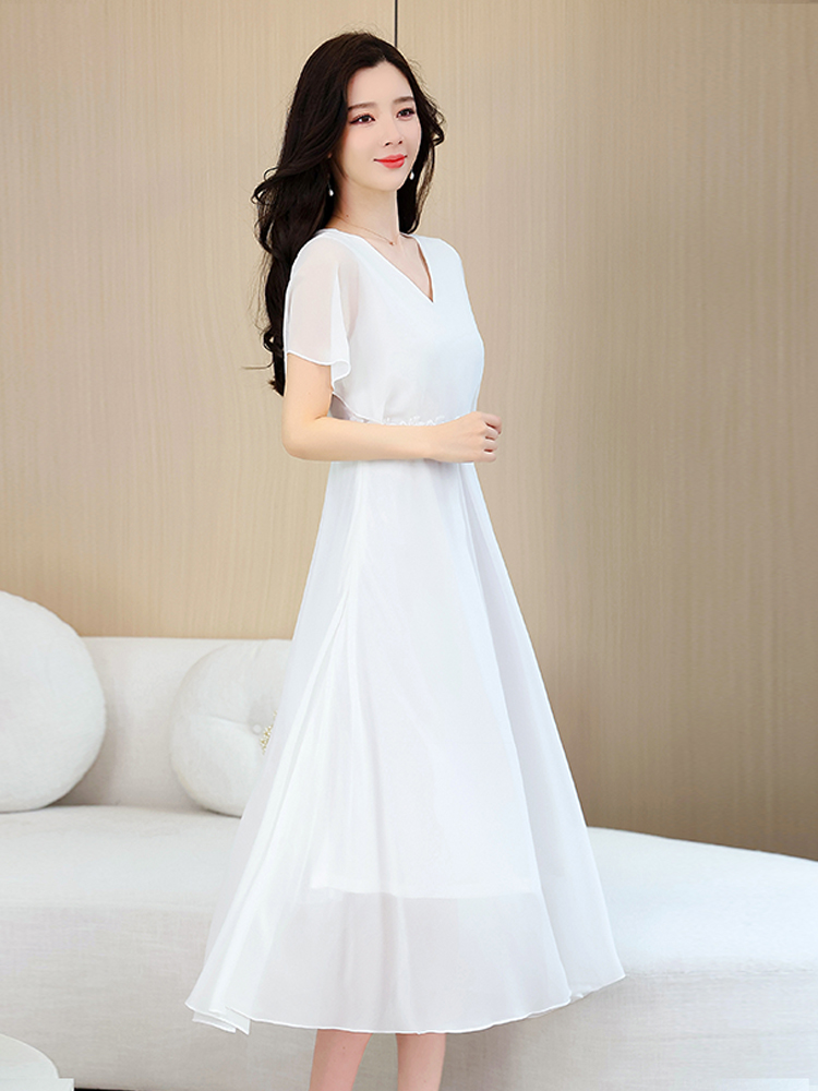 Mã C039: váy voan trắng cao cấp dáng dài tay bồng