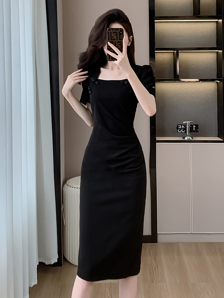 OD615: đầm dài ôm cổ vuông cài cúc kiểu dáng nữ xếp ly
