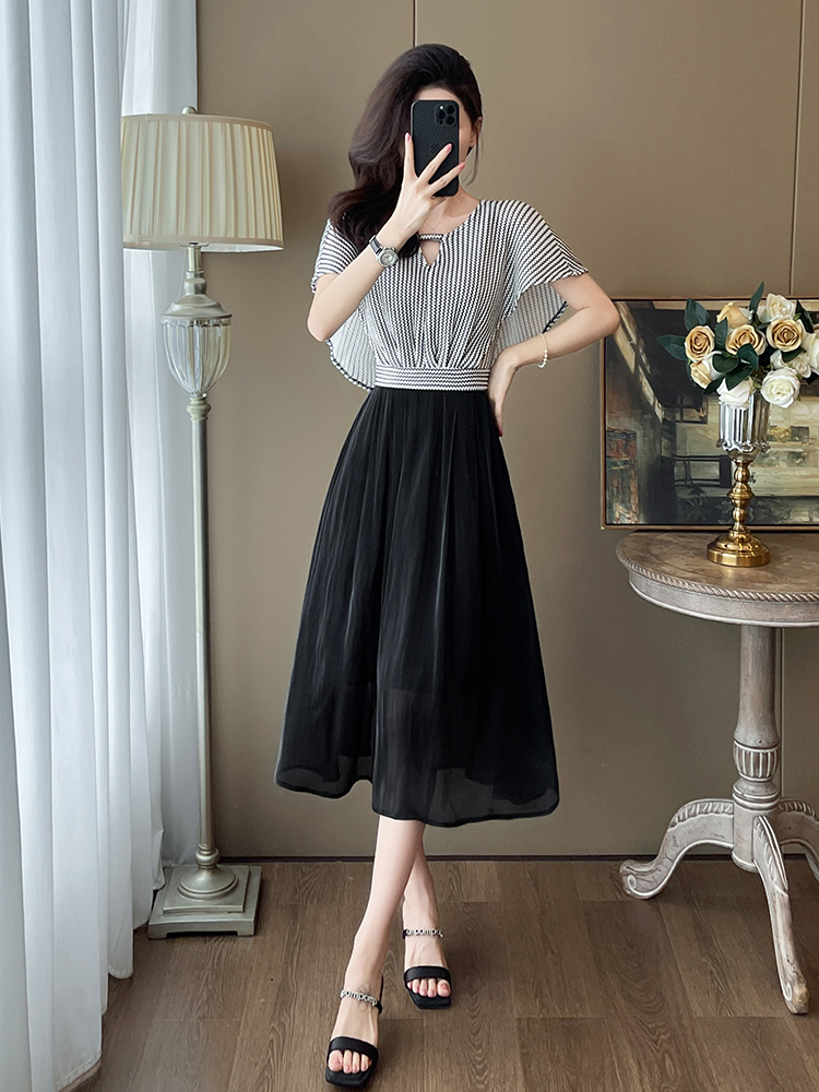 OD785: đầm dài quá gối cao cấp tay áo lá sen