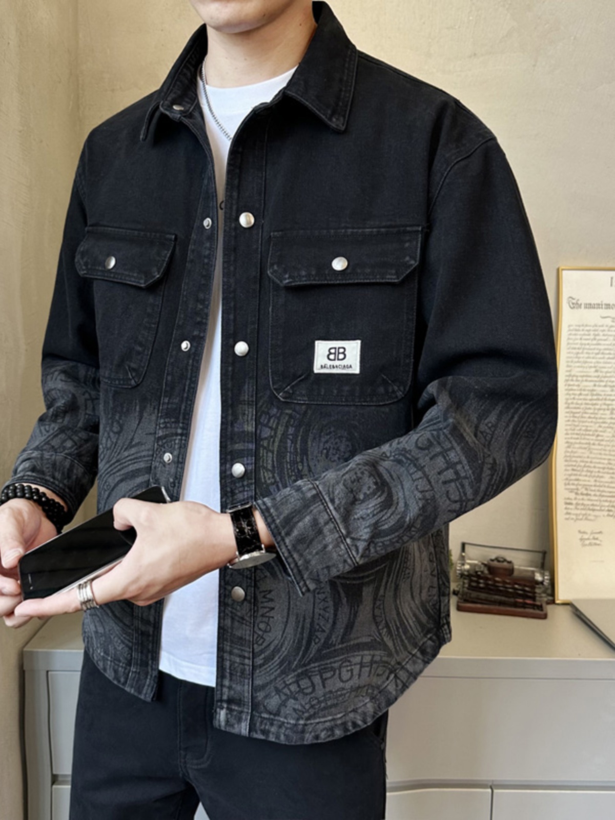 OE153: Áo khoác jean denim họa tiết màu gradient nam cao cấp
