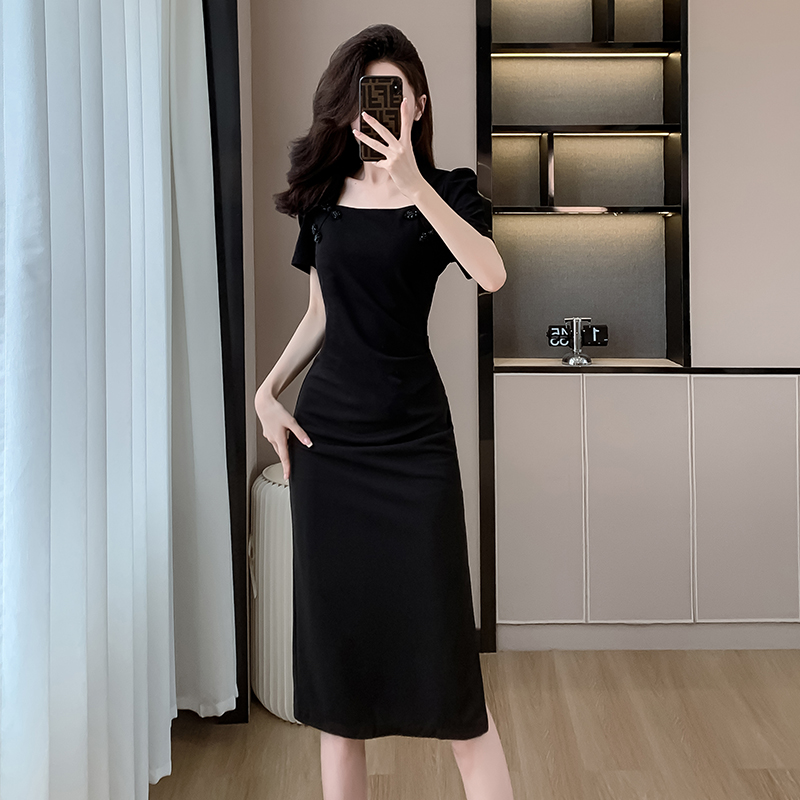 OD615: đầm dài ôm cổ vuông cài cúc kiểu dáng nữ xếp ly