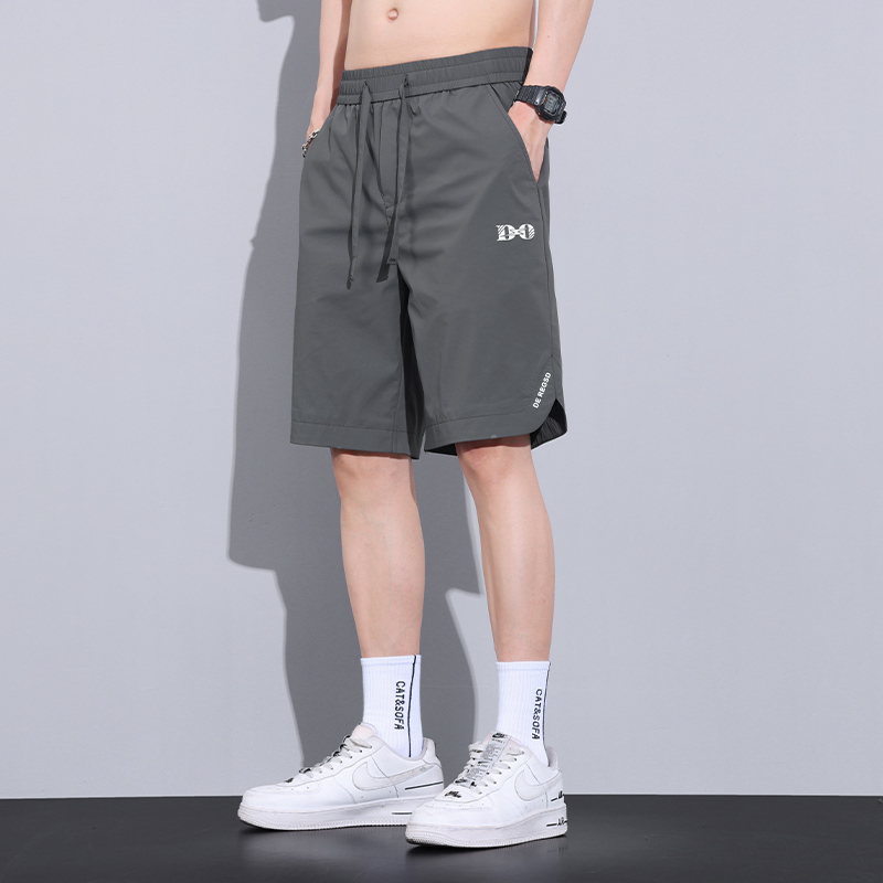 OE851: Quần short vải lụa lạnh nam mùa hè quần ống đứng mỏng rộng rãi nam quần thể thao