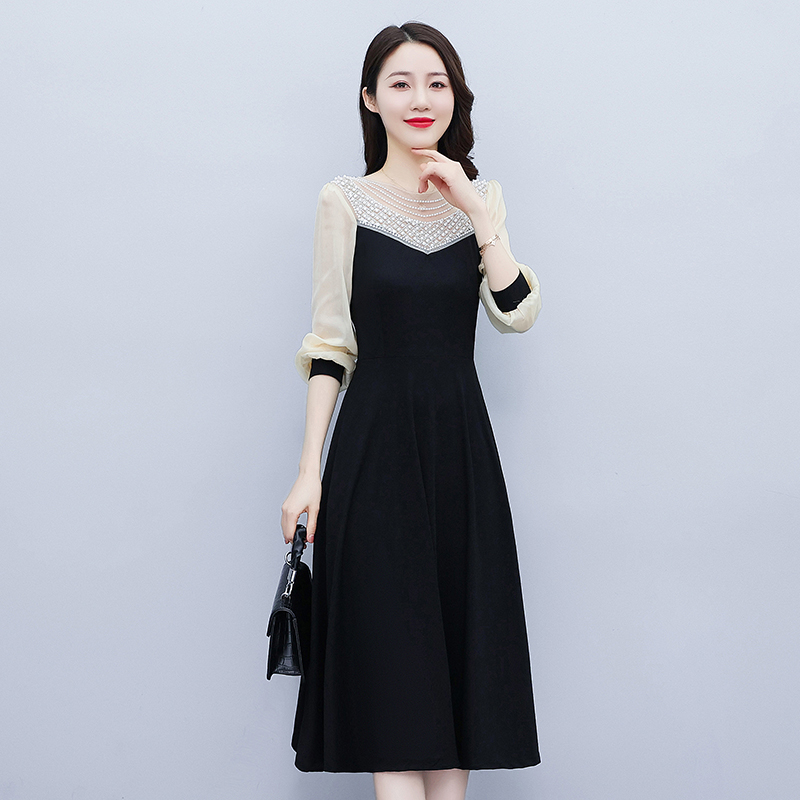 Mã B958: Đầm váy nữ trung niên cổ tròn đính đá dài tay sang trọng