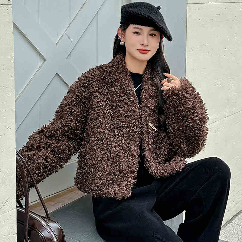 OC206: Áo khoác lông cừu dành cho nữ