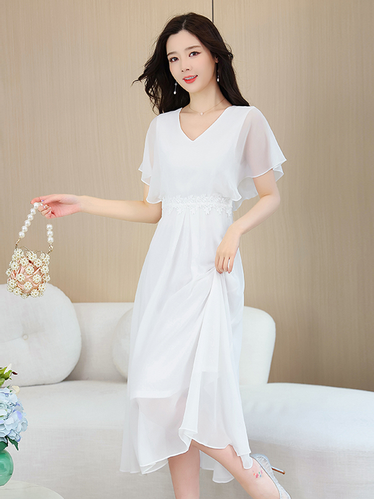 Mã C039: váy voan trắng cao cấp dáng dài tay bồng
