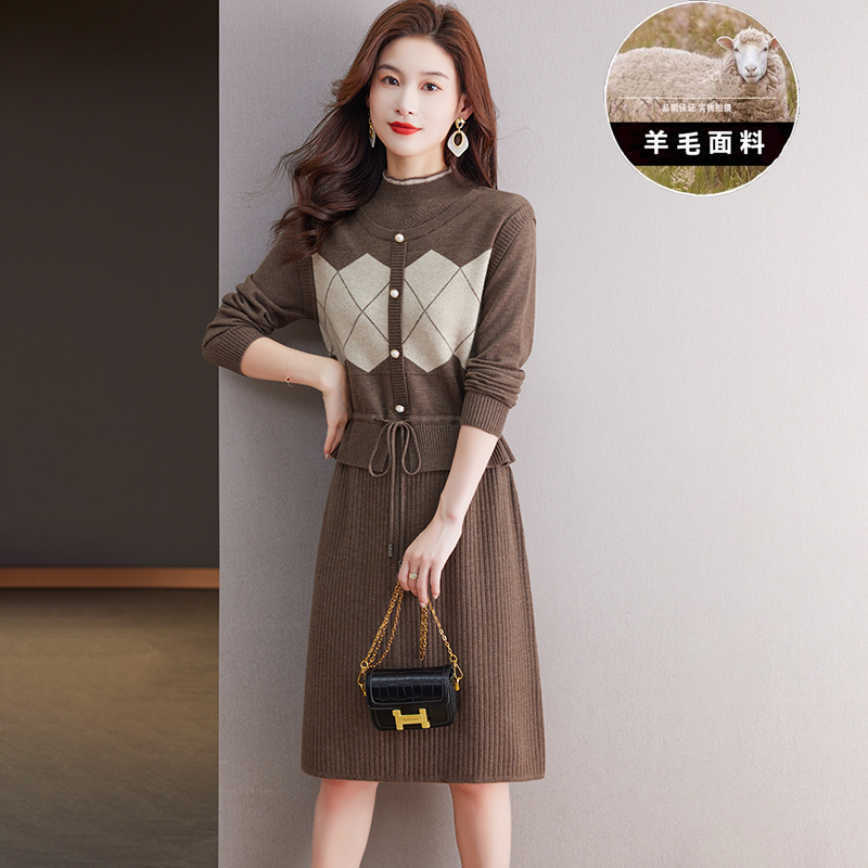 OD806: Váy len dệt kim cho nữ mùa thu đông