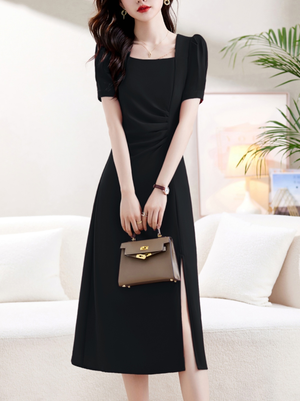 OD617: Đầm dài cổ vuông màu đen đỏ cao cấp