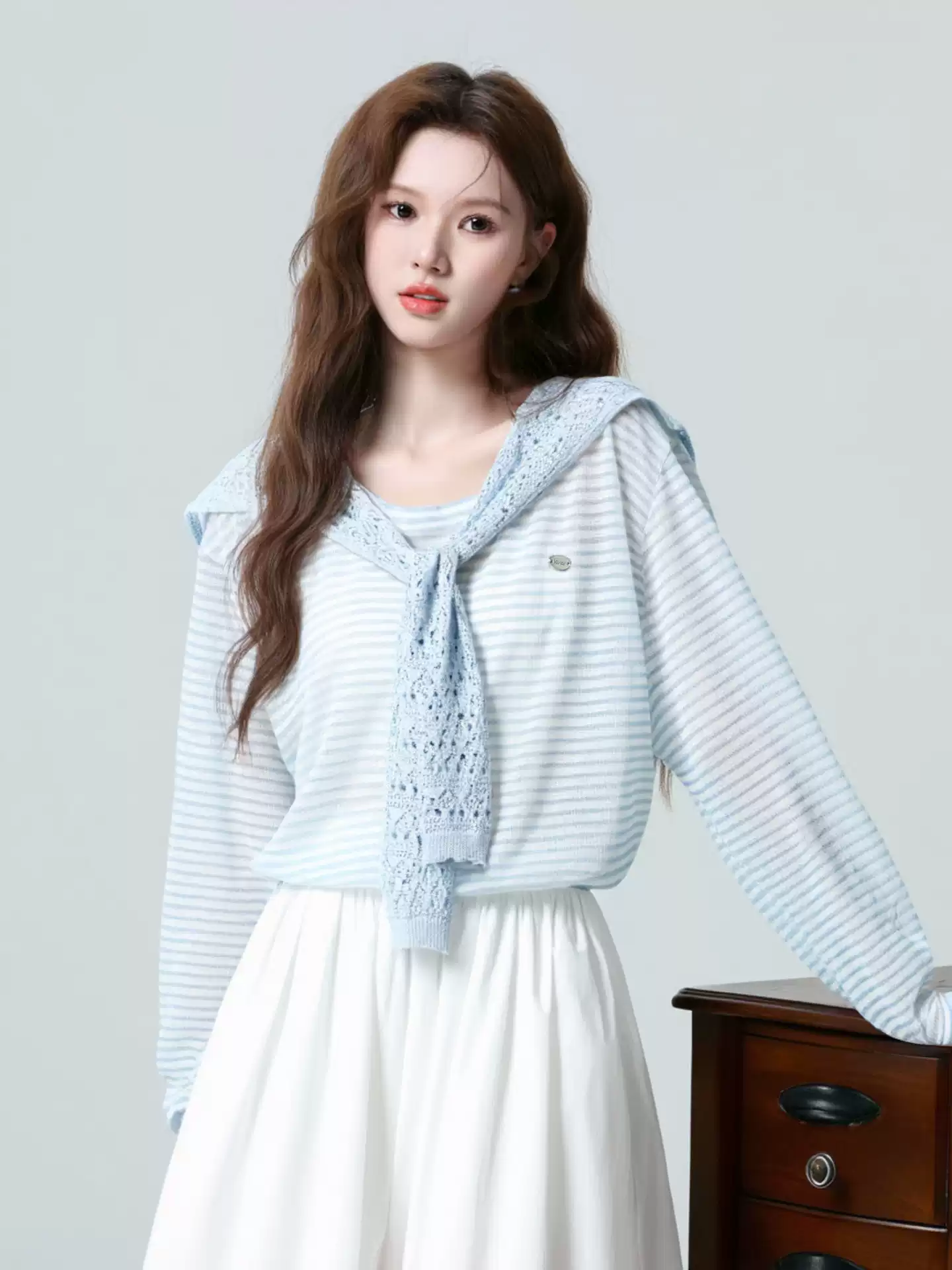 OH037: Áo thun dài tay kẻ sọc xanh dương dành cho nữ