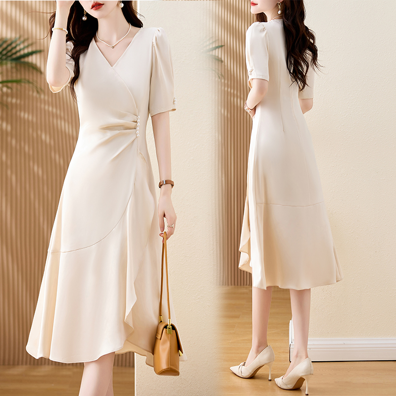 Mã B971: Đầm nữ cổ chữ V cao cấp váy xòe đuôi cá nhẹ nhàng sang trọng