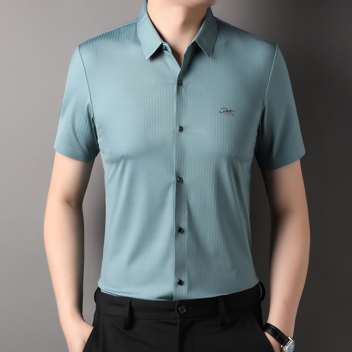 OE300: Áo sơ mi nam cao cấp tay ngắn lụa băng mùa hè họa tiết sọc jacquard