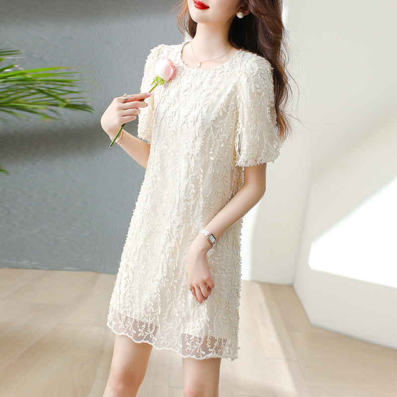 Mã B675: váy ngắn tay cao cấp dáng dài quá gối dáng suông