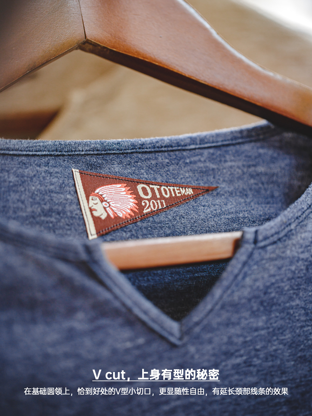 Mã A783: áo sơ mi nam mùa thu Mỹ retro dài tay cổ chữ V