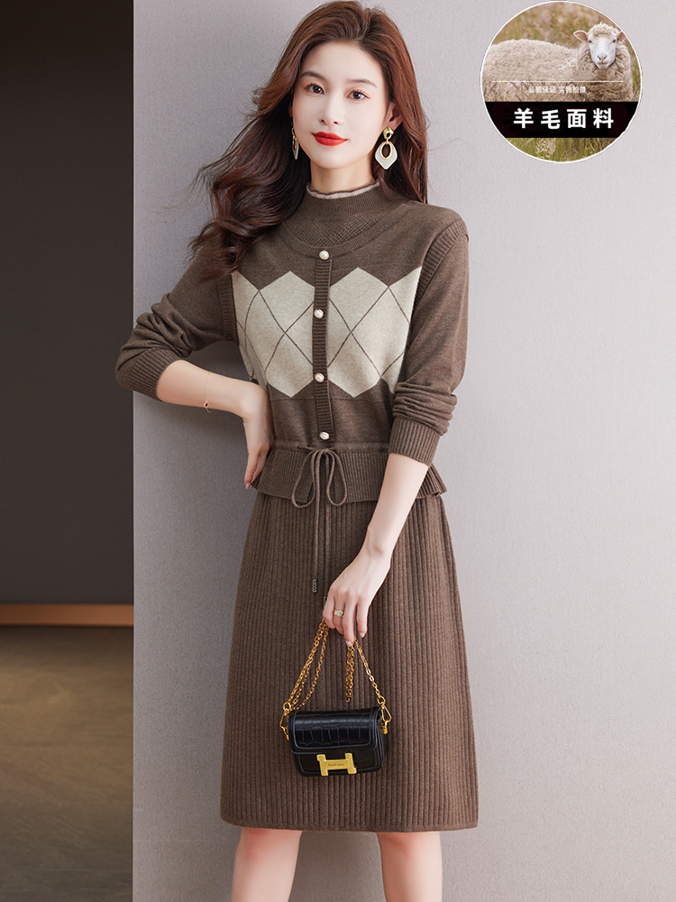 OD806: Váy len dệt kim cho nữ mùa thu đông