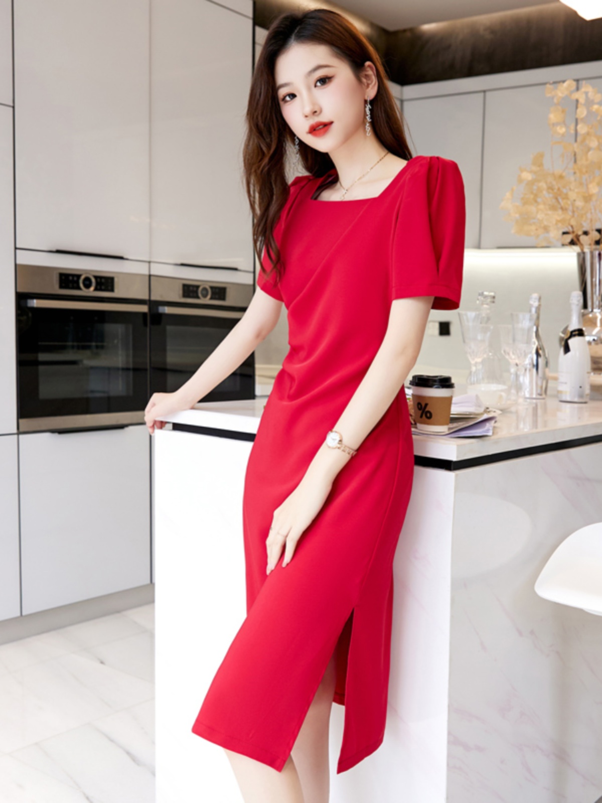 OD620: Váy dài cổ vuông eo thon váy xẻ tà thanh lịch