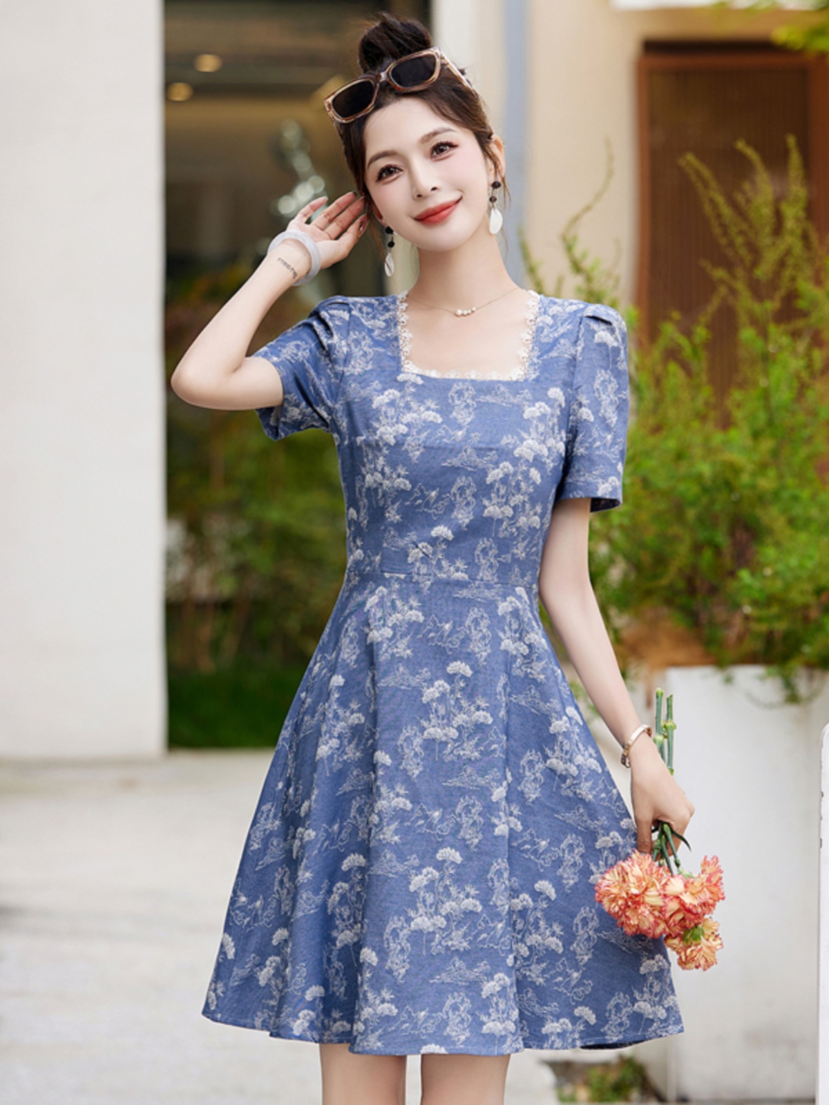 OD757: Váy denim cổ vuông kiểu Pháp