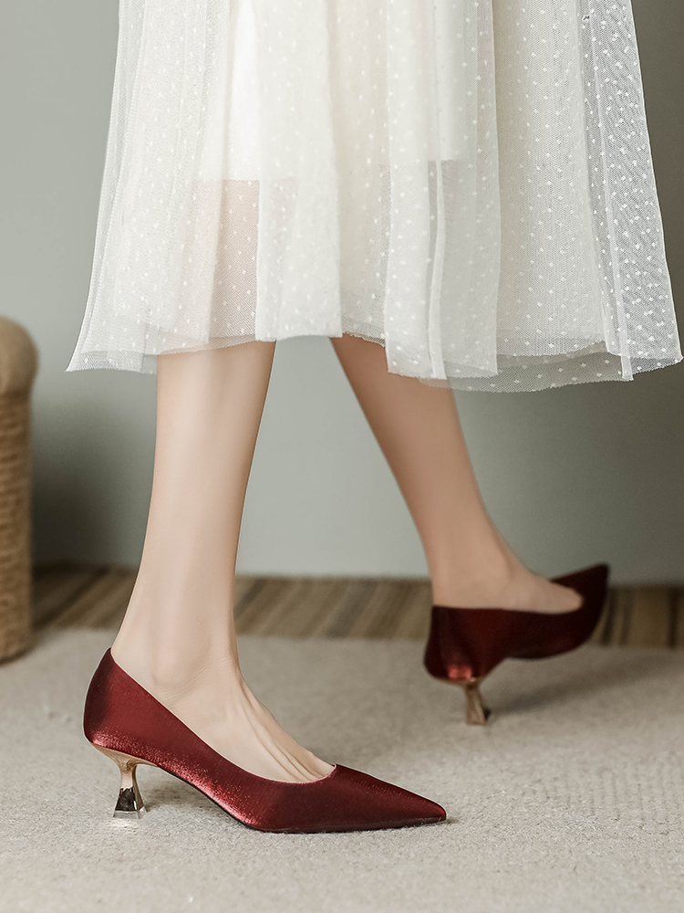 OC780: Giày cao gót mũi nhọn màu đỏ dành cho nữ 3cm 5cm gót nhỏ