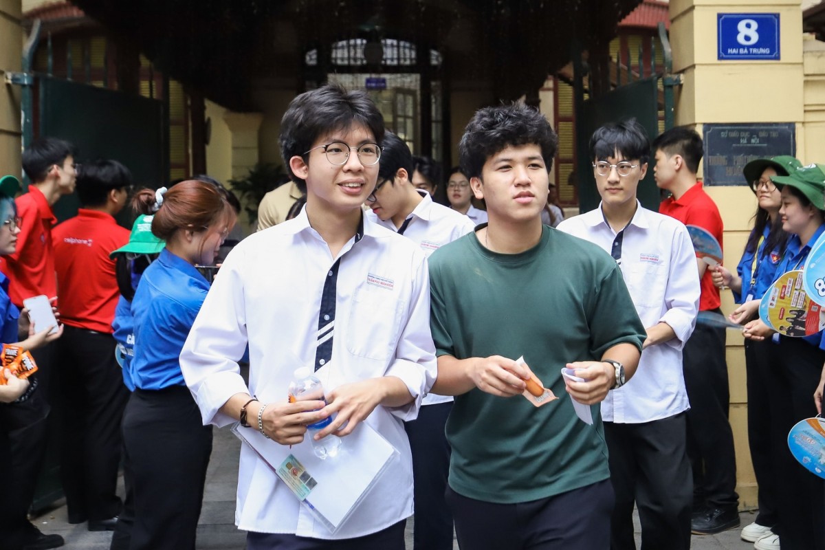 Cách tra cứu điểm thi lớp 10 năm 2025 ở Hà Nội, lộ điểm thi chuẩn?