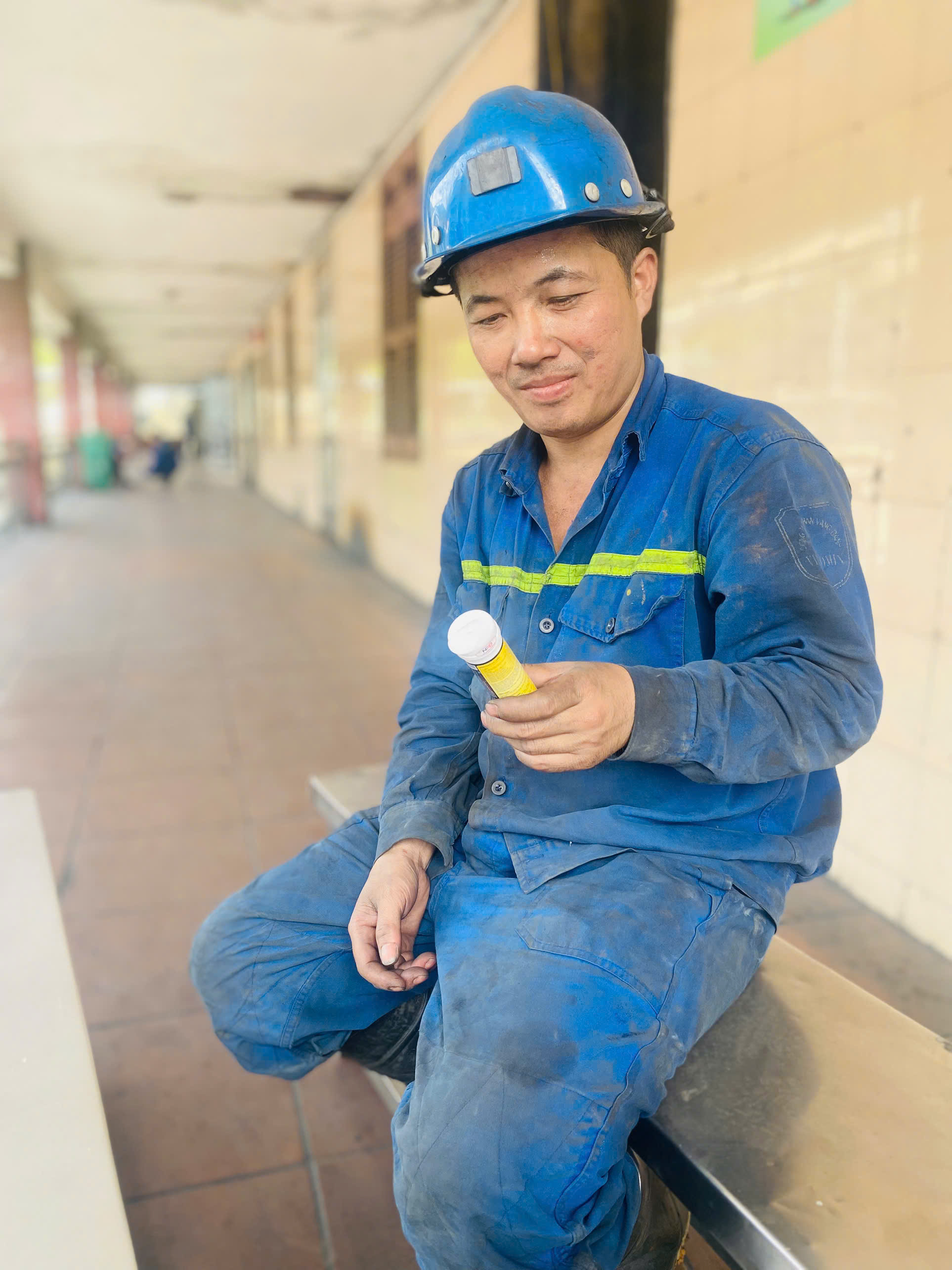 TỈNH TÁO TRONG HẦM LÒ: CHÌA KHÓA VƯỢT KHÓ CUỐI NĂM