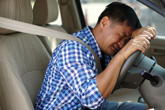 cach-xu-ly-buon-ngu-khi-ket-xe-tac-duong-dai