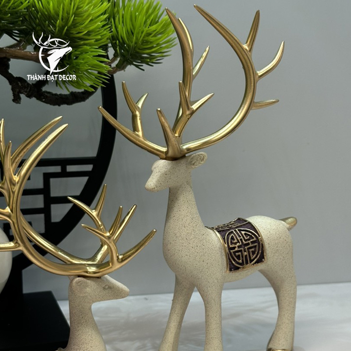Tượng Decor Cặp Hươu Kèm Kệ Chậu Cây Lá Bách, Quà Tặng Tân Gia Khai Trương Sinh Nhật Trang Trí Nhà