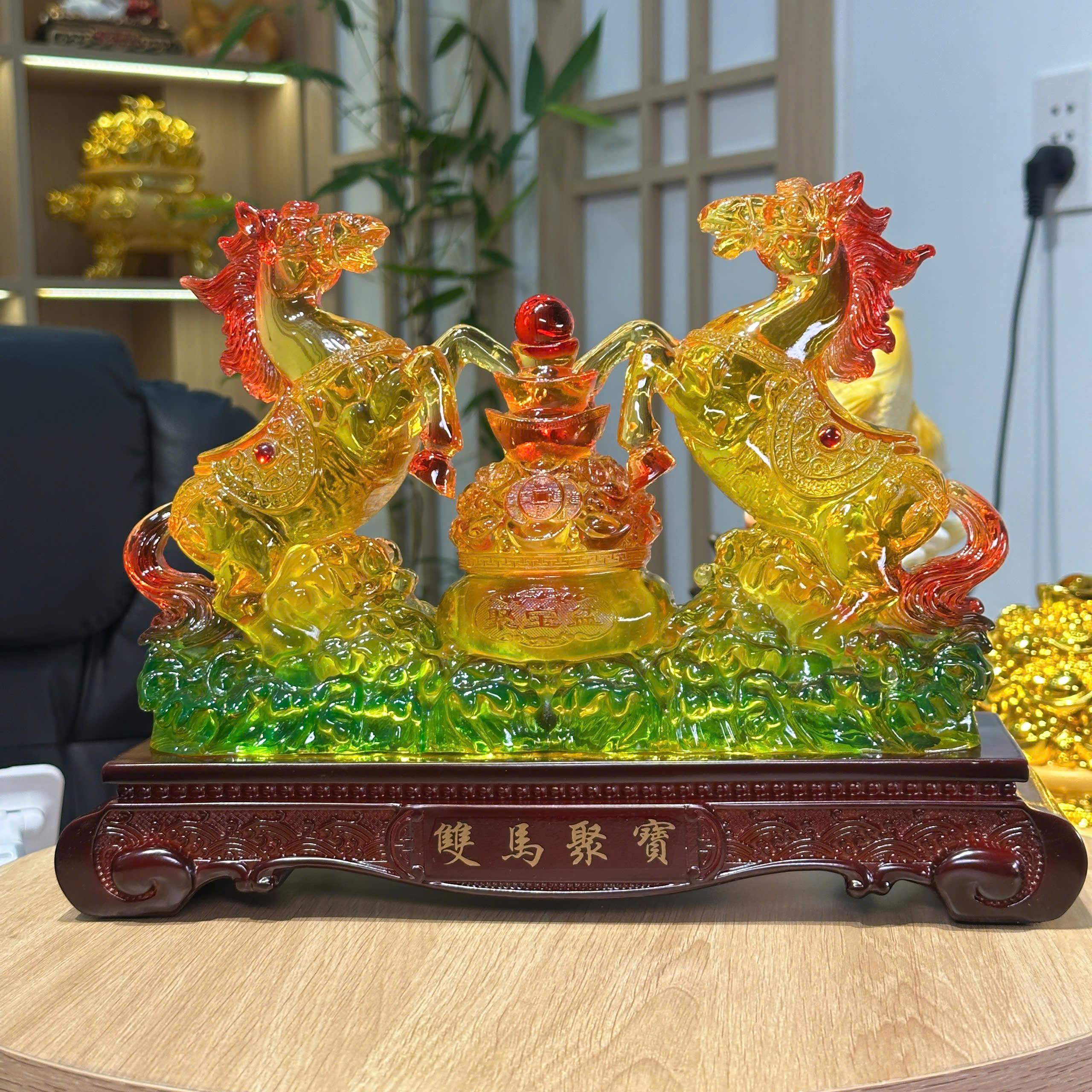 Tượng Phong Thủy Song Mã Tụ Bảo Lưu Ly – Biểu Tượng Thành Công, Chiêu Tài Đón Lộc Decor Quà Tặng Tân Gia Khai Trương