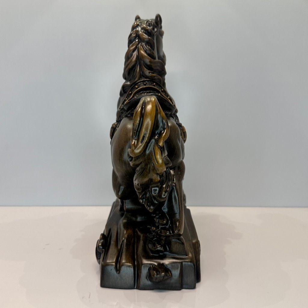 Tượng Ngựa Phong Thủy Dành Cho Người Tuổi Ngọ , Quà Tặng Sinh Nhật, Tân Gia Trang Trí Nội Thất