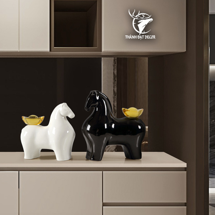 Cặp Tượng Ngựa Đen Trắng Bằng Gốm Sứ Tráng Men, Quà Tặng Decor Tân Gia Khai Trương, Sinh Nhật