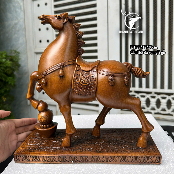 Tượng Ngựa Mã Đáo Thành Công Bột Đá Sơn Giả Gỗ – Trang Trí Phong Thủy Quà Tặng Tân Gia Khai Trương Sinh Nhật
