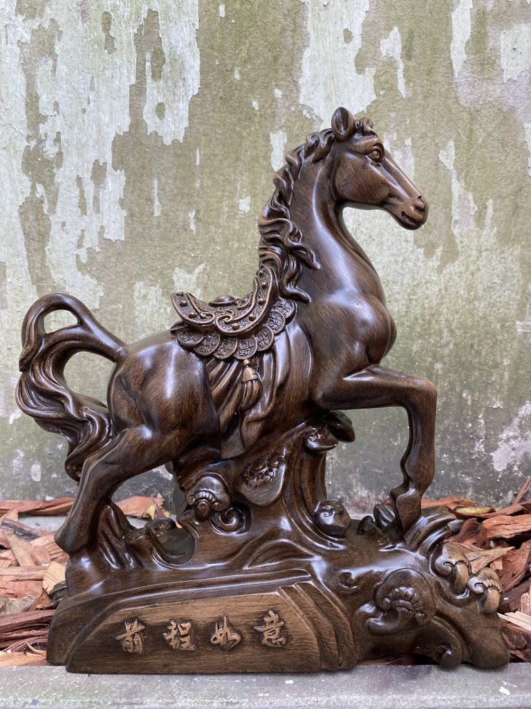 Tượng Ngựa Phong Thủy Dành Cho Người Tuổi Ngọ , Quà Tặng Sinh Nhật, Tân Gia Trang Trí Nội Thất