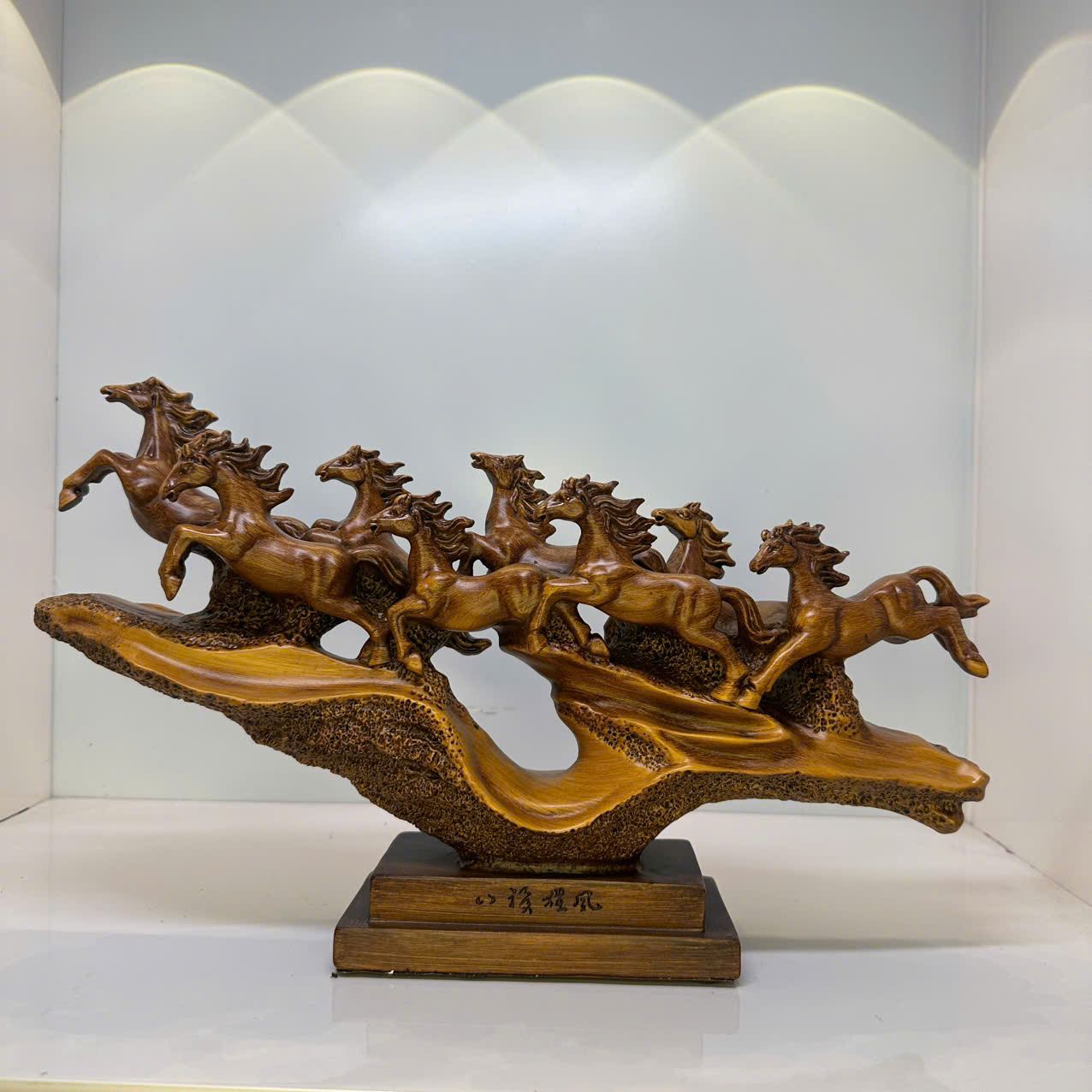 Tượng Bát Mã Truy Phong , Mã Đáo Thành Công size 36x7x22cm  Quà Tặng Tân Gia Khai Trương, Decor