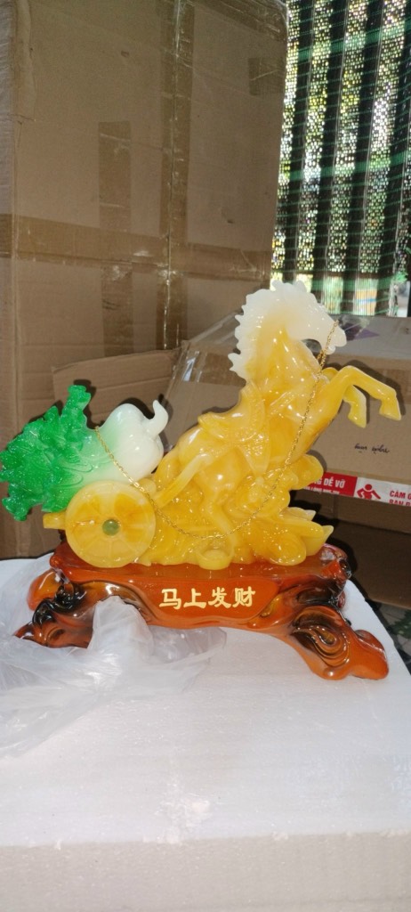 Tượng Ngựa Phong Thủy Dành Cho Người Tuổi Ngọ Size 30, Trang Trí Nhà Cửa, Quà Tặng Tân Gia Khai Trương, Mã Đáo Thành Côn