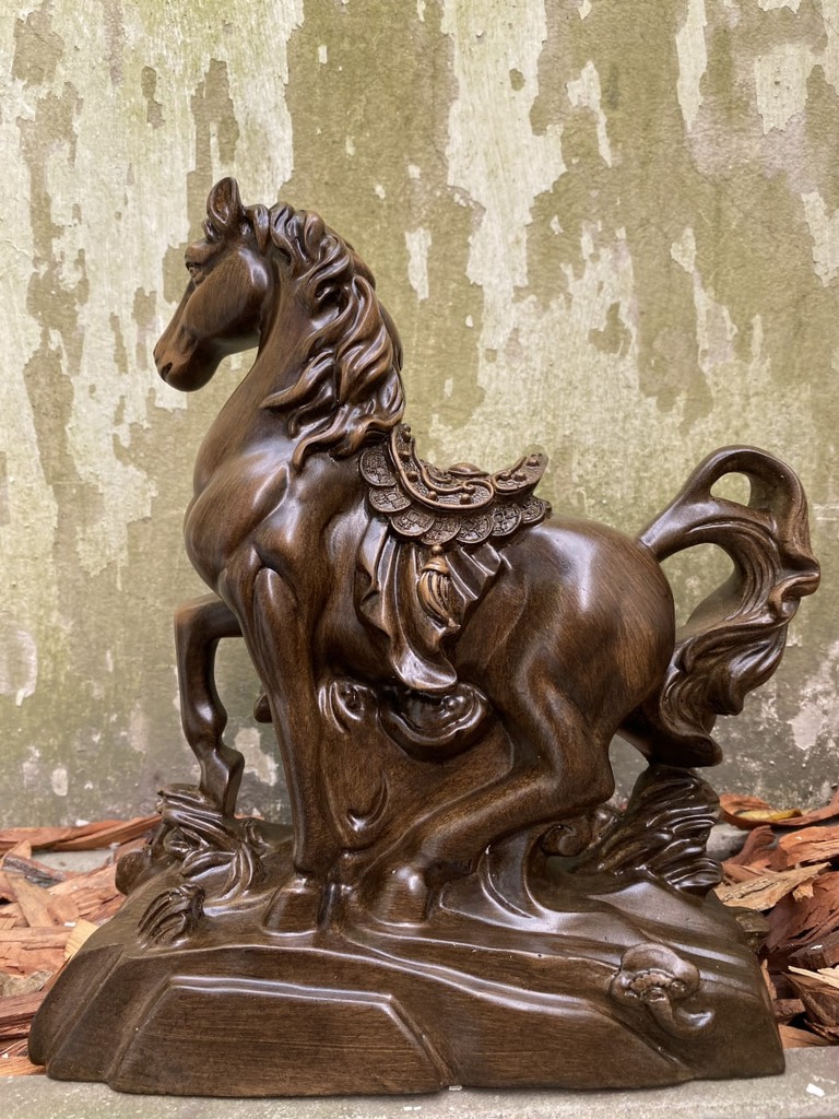 Tượng Ngựa Phong Thủy Dành Cho Người Tuổi Ngọ , Quà Tặng Sinh Nhật, Tân Gia Trang Trí Nội Thất