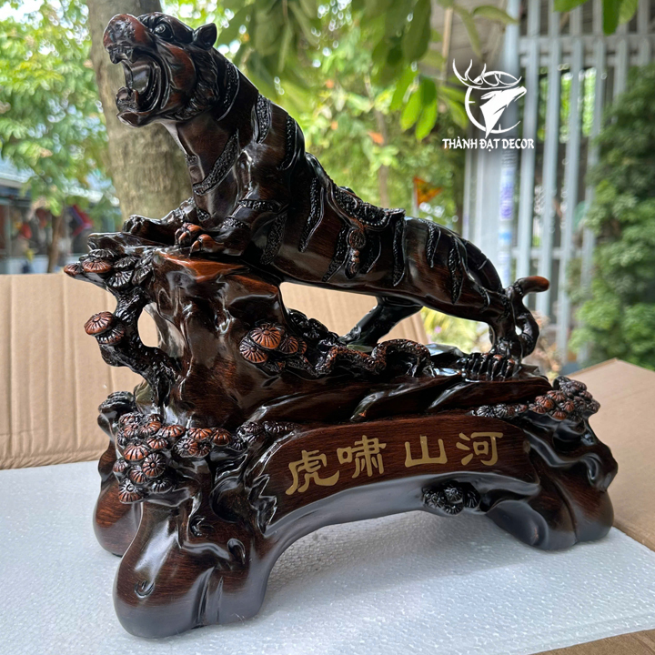 Tượng Hổ Phong Thủy Sơn Giả Gỗ 33x16x32cm – Trấn Trạch, Chiêu Tài, Hổ Gầm Sơn Hà