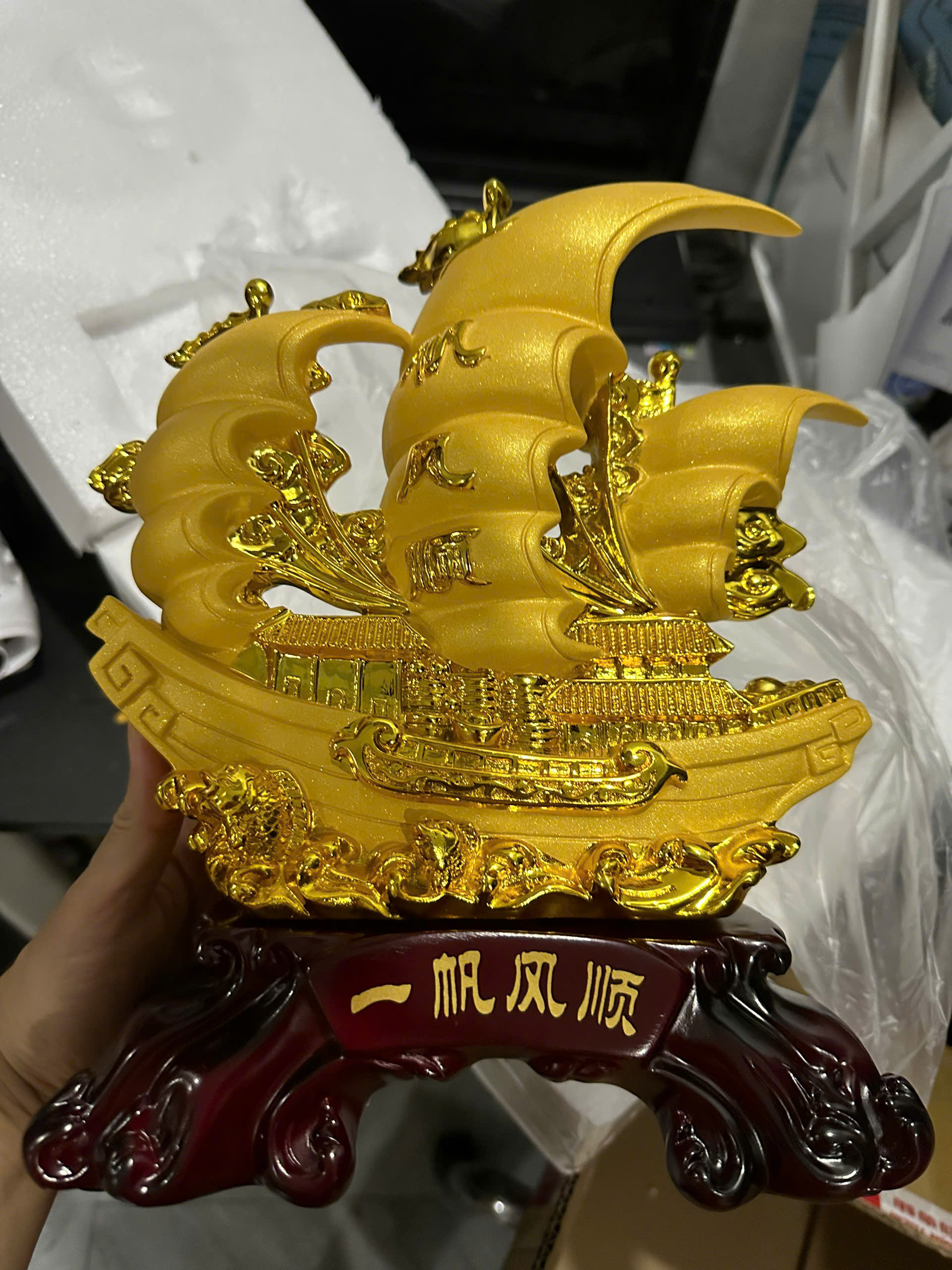 Tượng Thuyền Thuận Buồm Xuôi Gió Phong Thủy Size 30 , Quà Tặng Tân Gia , Khai Trương , Tặng Sếp , Tượng Phong Thủy