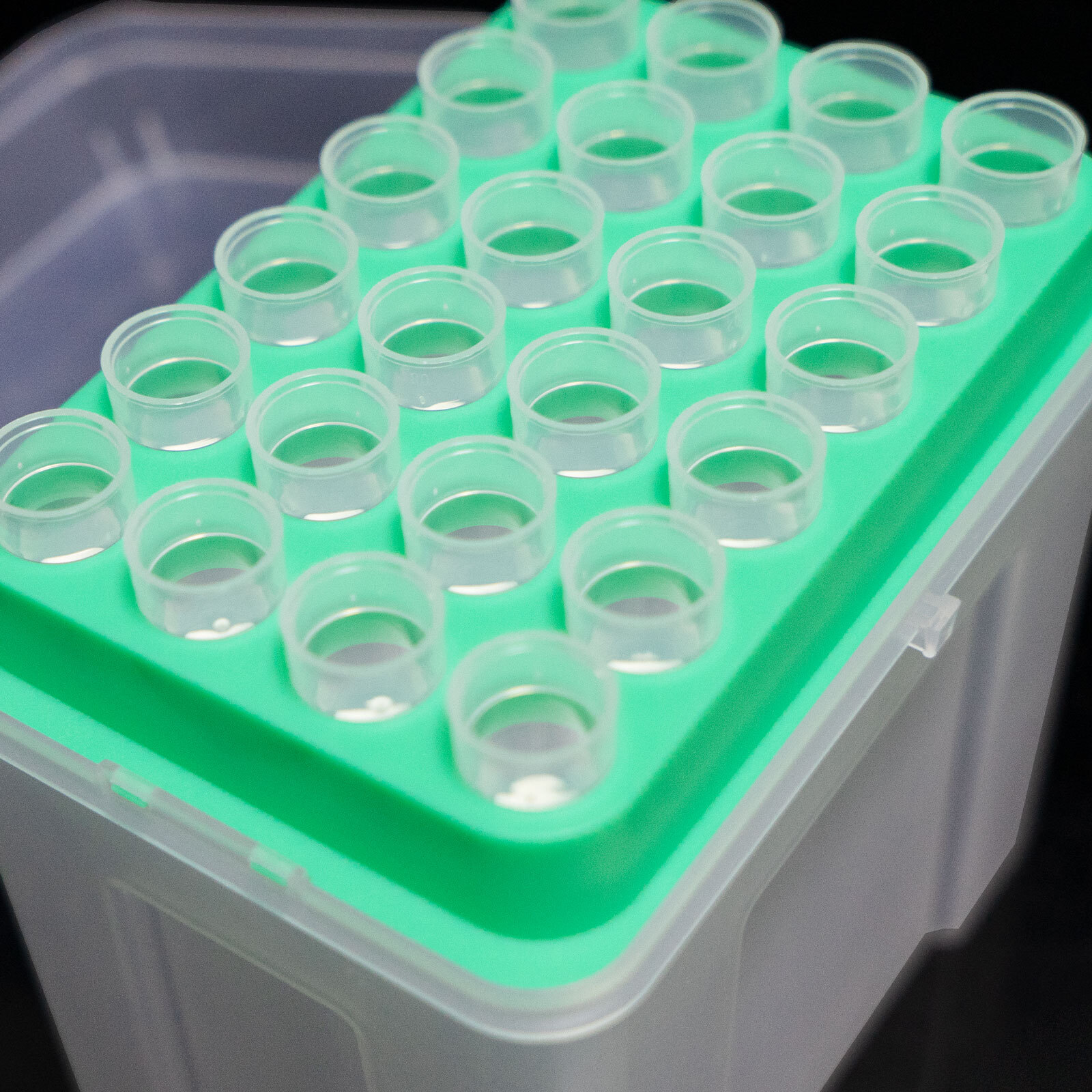 Đầu côn có lọc 5ml, 10ml (Filter Tips), hộp 24 chiếc tiệt trùng biologix