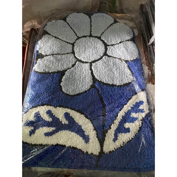 thảm gấu hoa 1cái 75k (cobo 10 cái chỉ còn 73k thôi
