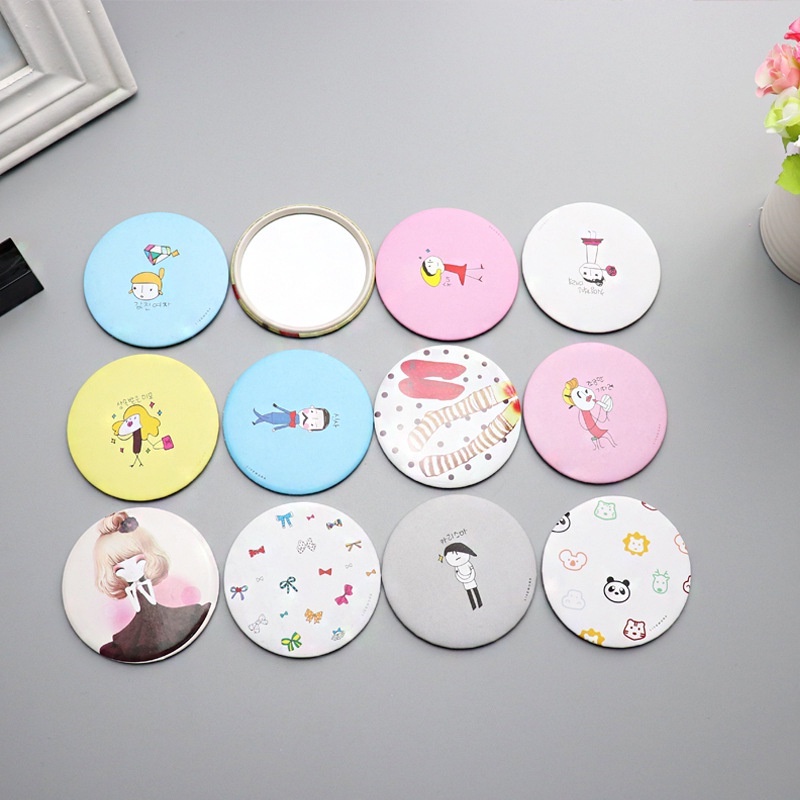 Gương trang điểm mini bỏ túi dáng tròn họa tiết hoạt hình dễ thương (Hình ngẫu nhiên) - Việt Nhật Plastic HN