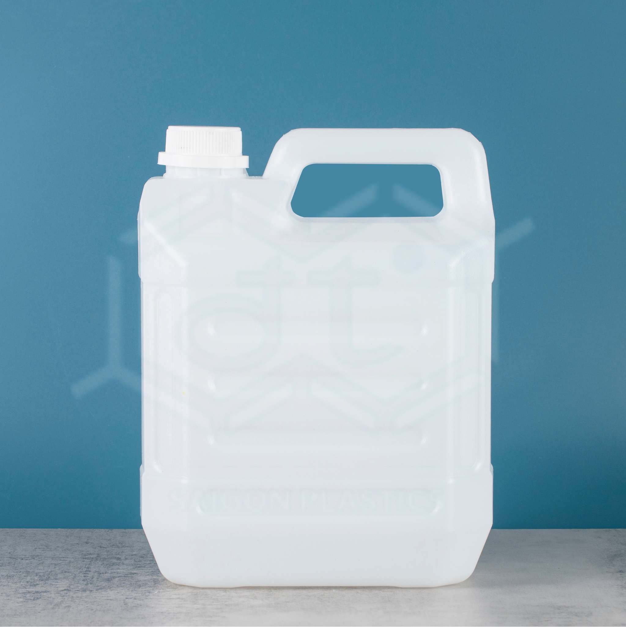 CAN NHỰA HDPE 5000ML