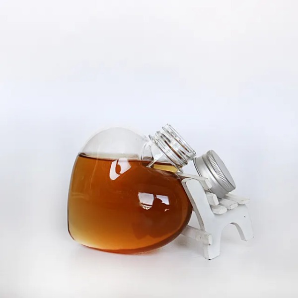 CHAI NHỰA PET ĐỰNG NƯỚC HÌNH TRÁI TIM; DUNG TÍCH 200ML - 500ML