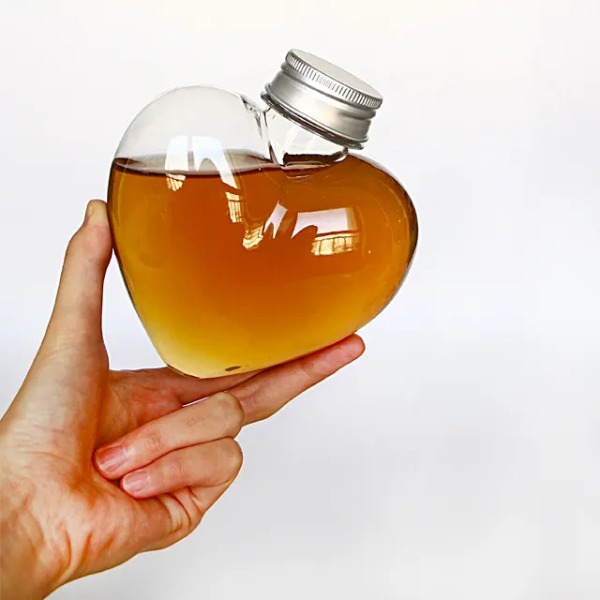 CHAI NHỰA PET ĐỰNG NƯỚC HÌNH TRÁI TIM; DUNG TÍCH 200ML - 500ML
