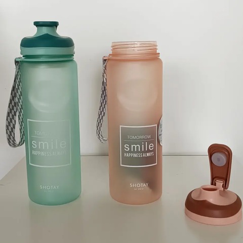 CHAI NHỰA PP NHIỀU MÀU ĐỰNG NƯỚC; DUNG TÍCH 900ML