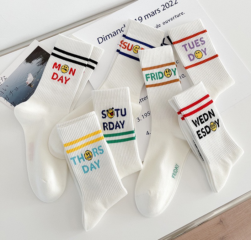 Tất Weekdays cho cả Nam và Nữ
