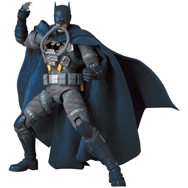 Mafex 166: Mafex Stealth Jumper Batman (Batman: Hush ver.)