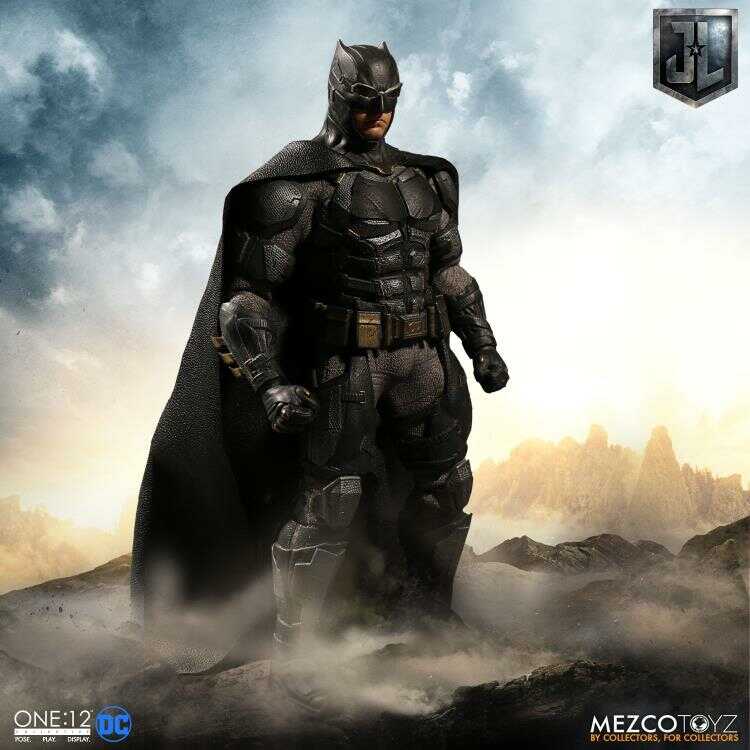 Mezco: Batman Tactical suit