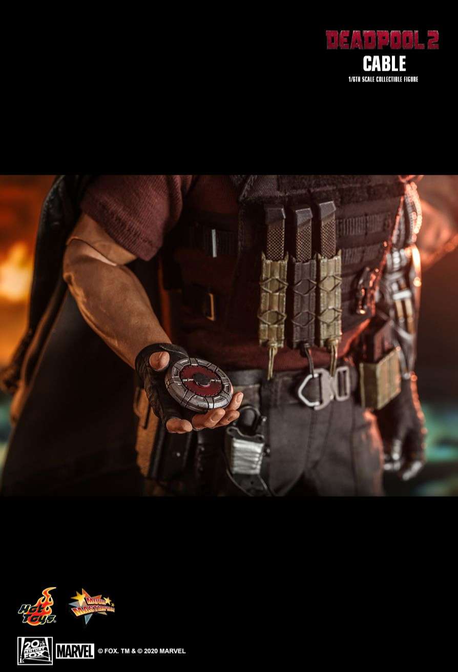 Hottoys MMS583: Hottoys Cable (Deadpool 2)